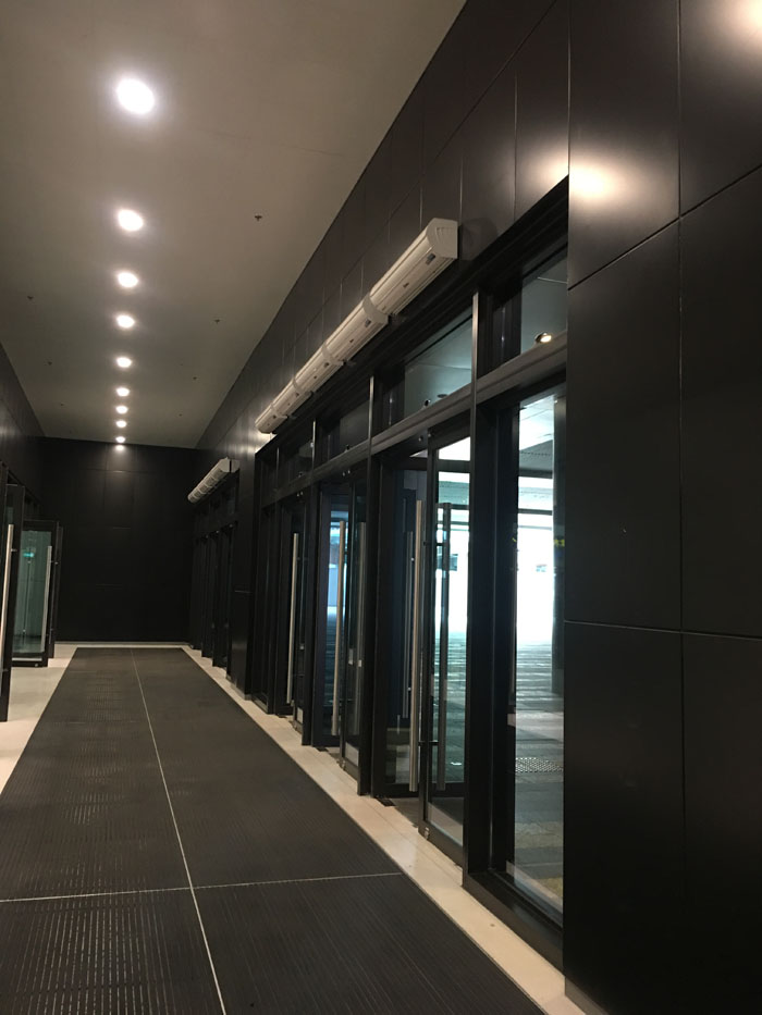 港珠澳大橋風幕機案例